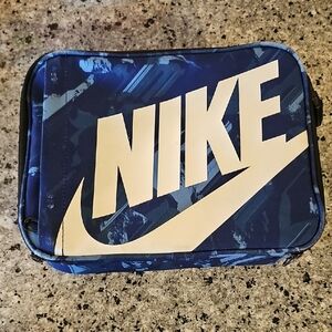 3/$15 Nike Lunch Bag